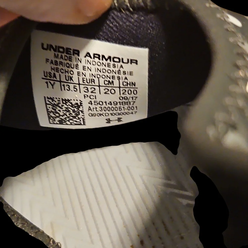 Under Armour Black/Gray/White Camo Sandals